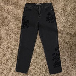 American Eagle Mom Jean (fit a size 8 perfectly!)
